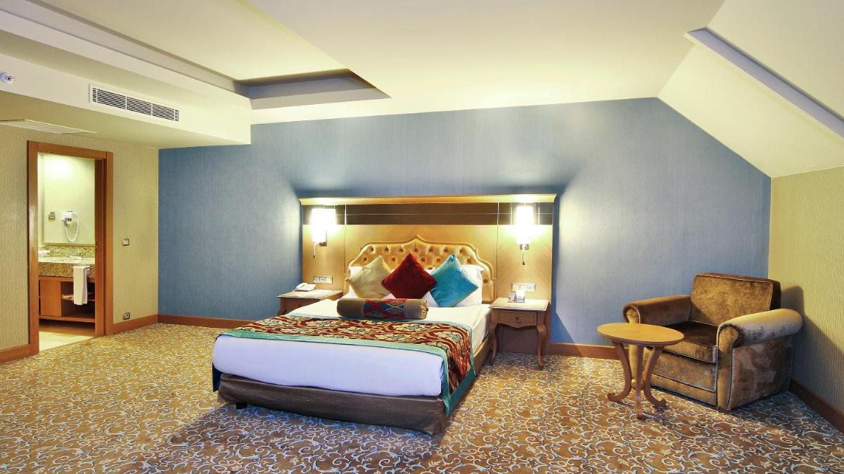Royal Holiday Palace - Housity