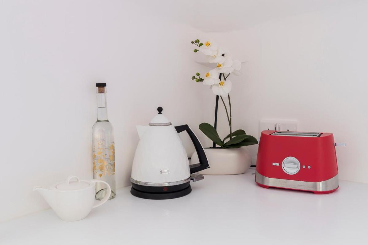 Suitetrails - ALTIDO Pleasant 2-bed flat near River Thames