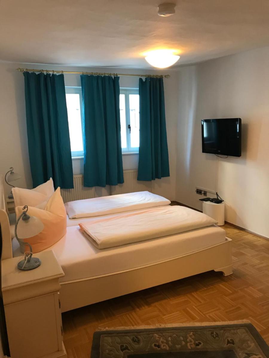 Hotel Schwanen - Housity