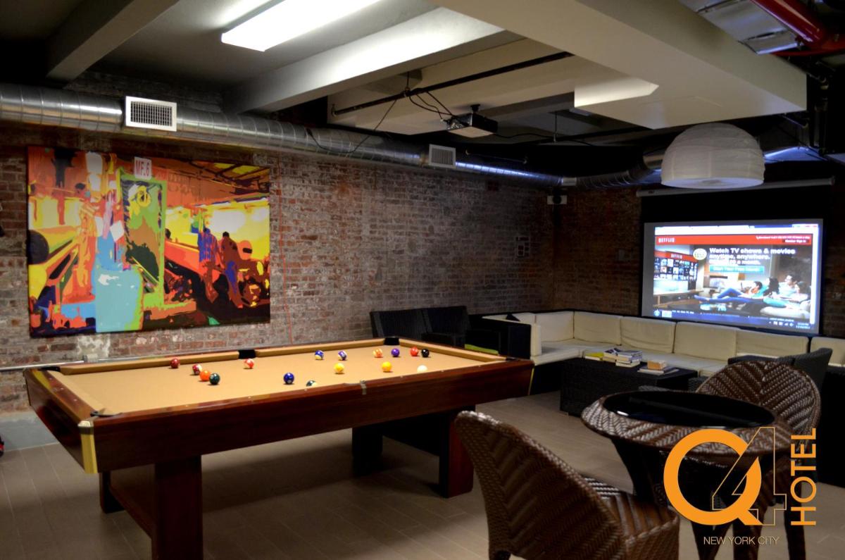 Q4 Hotel and Hostel - Housity
