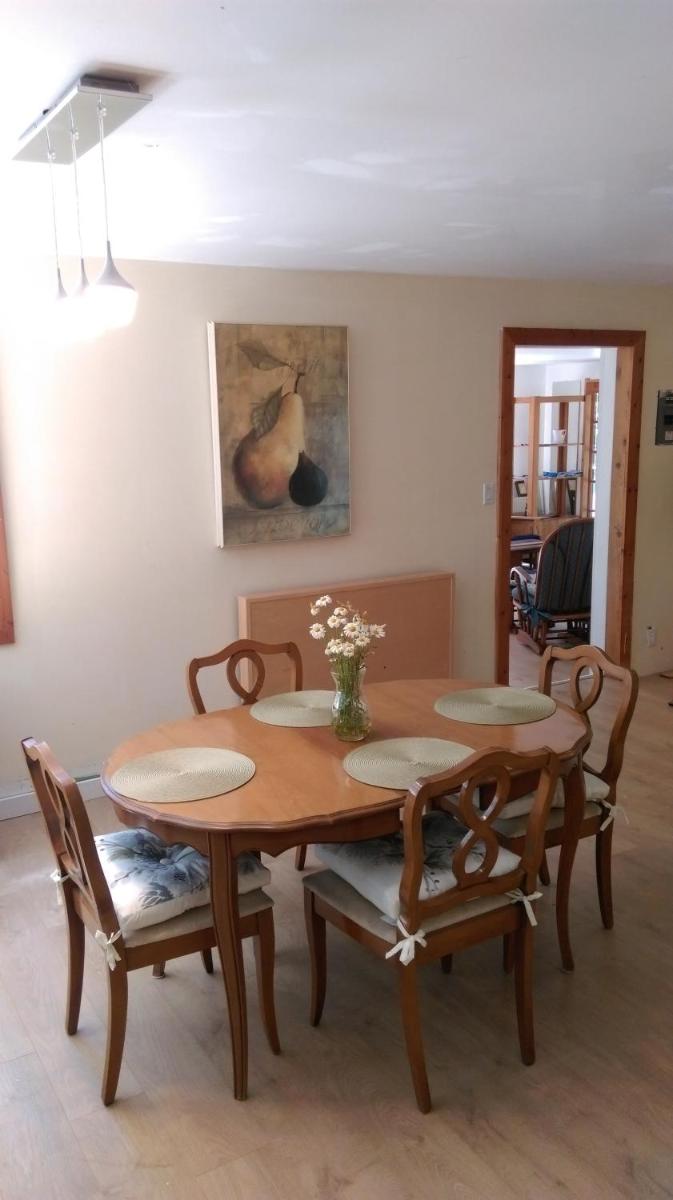 Gabriola Central B&B - Housity