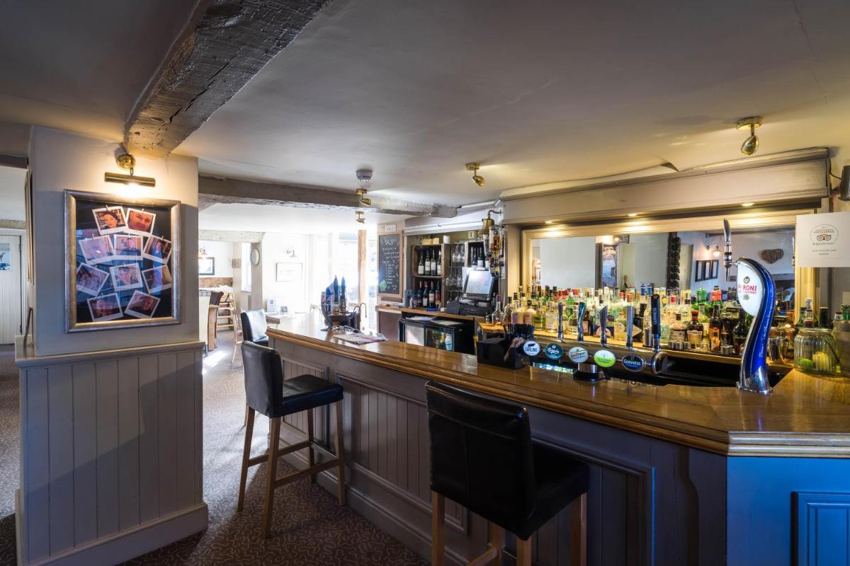 Greyhound Inn Wilton - Housity