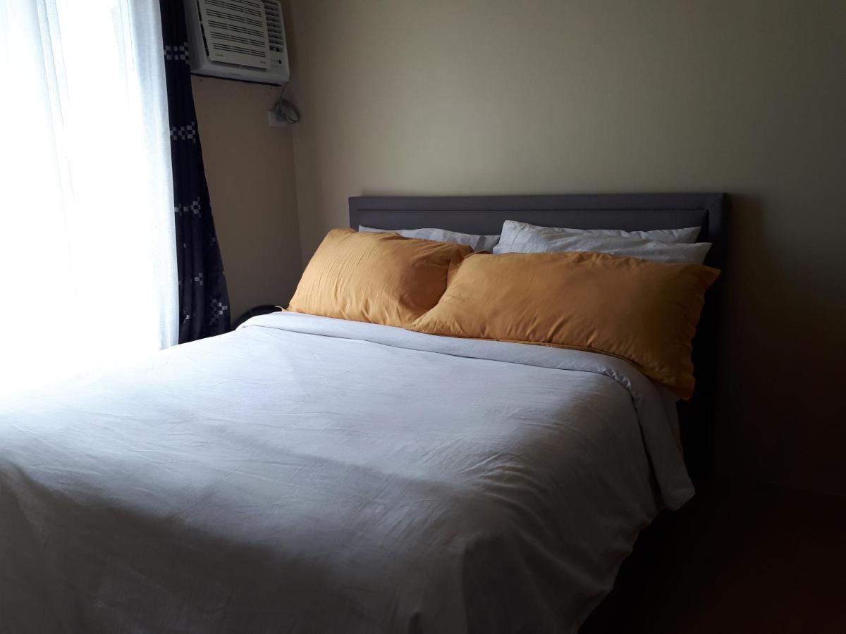 Centrio Tower Beside Ayala Studio Unit -15 - Housity