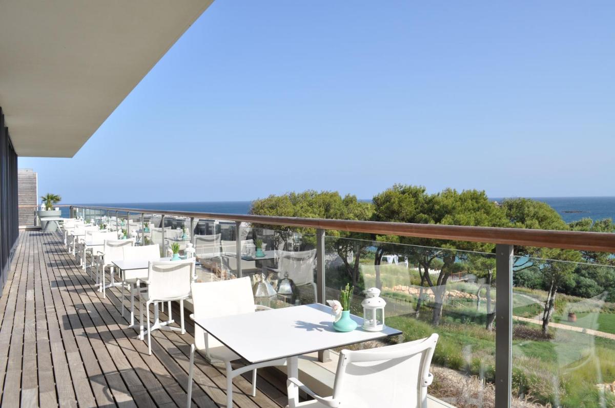 Uma varanda ou terraço em Martinhal Sagres Beach Family Resort Hotel