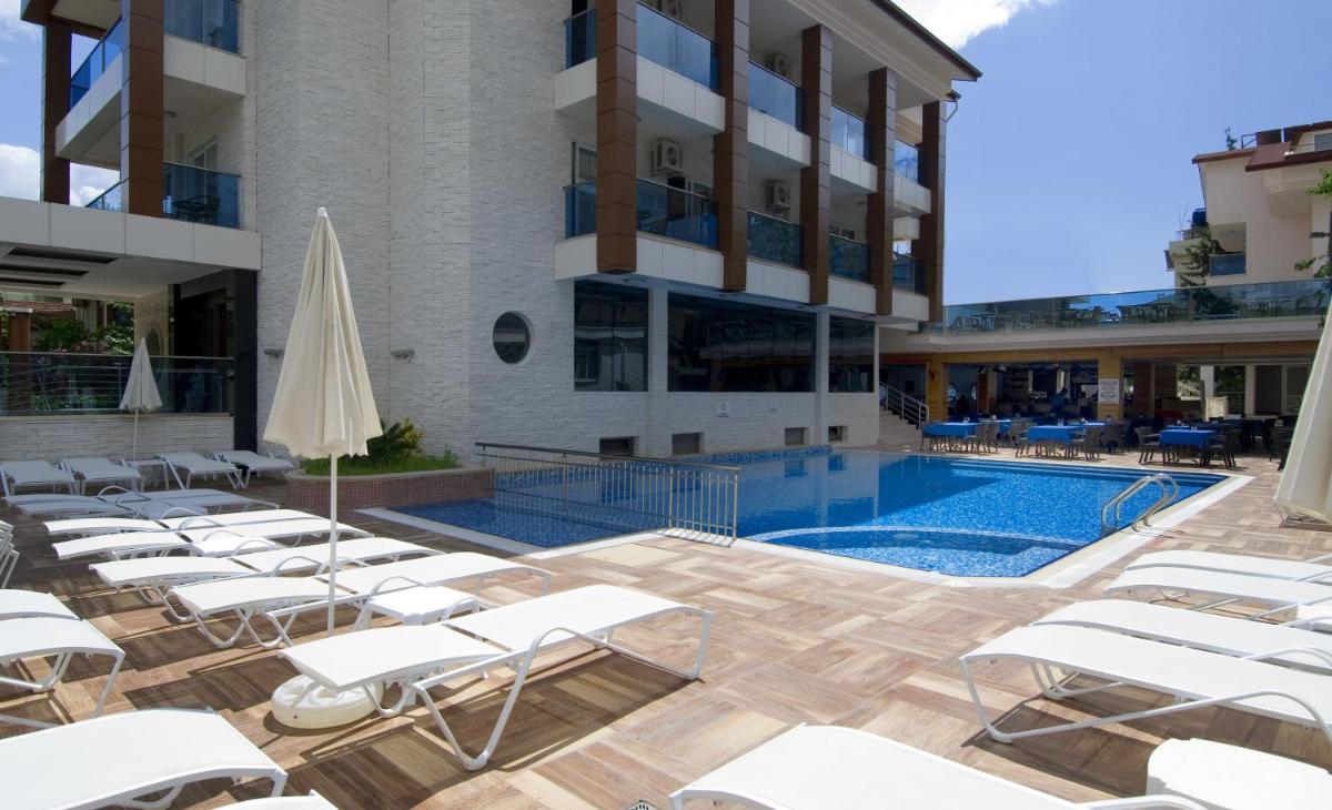 Supreme Hotel - Housity