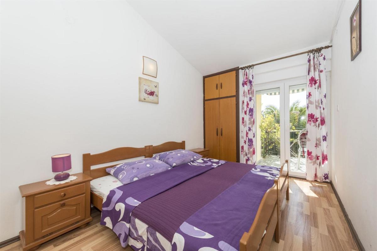 Apartments and Rooms Dragica - Housity