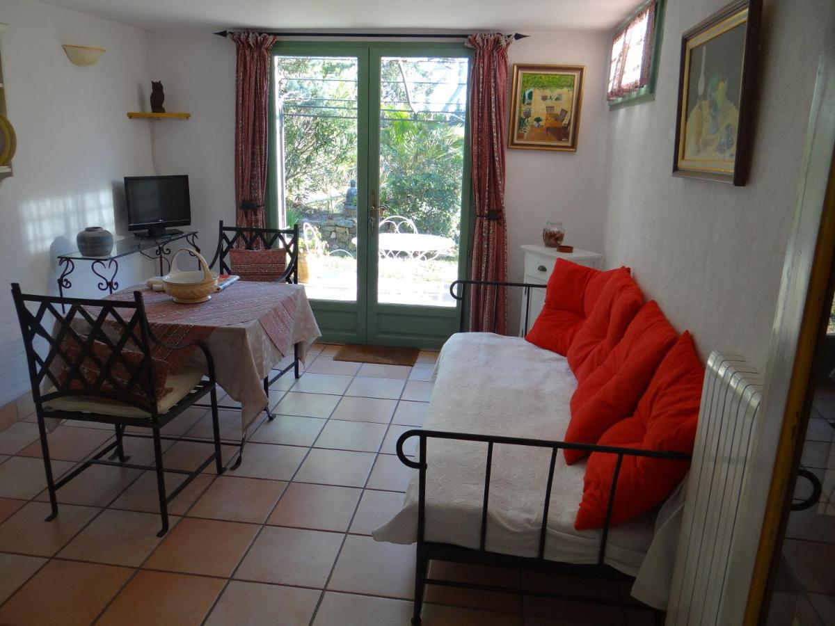 Chez Jean-Pierre & Annick - Housity