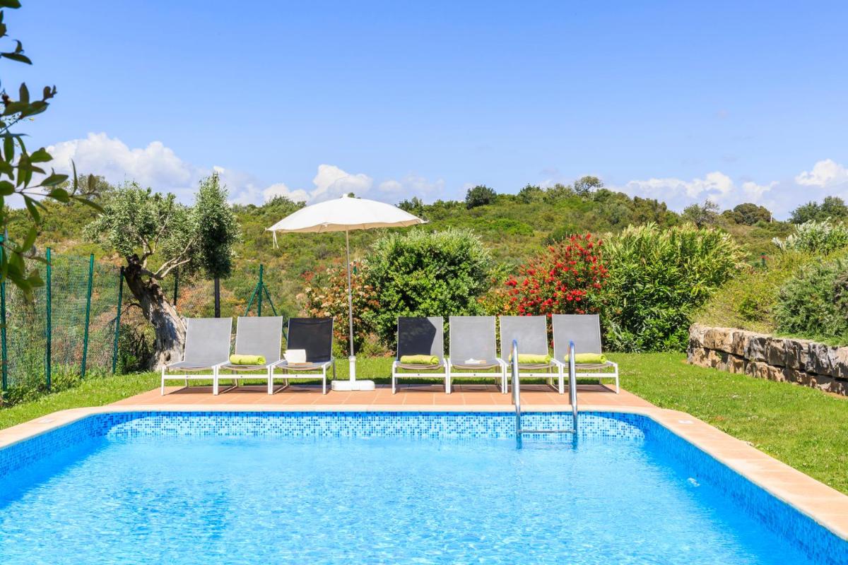 A piscina em ou perto de Eden Villas & Apartments
