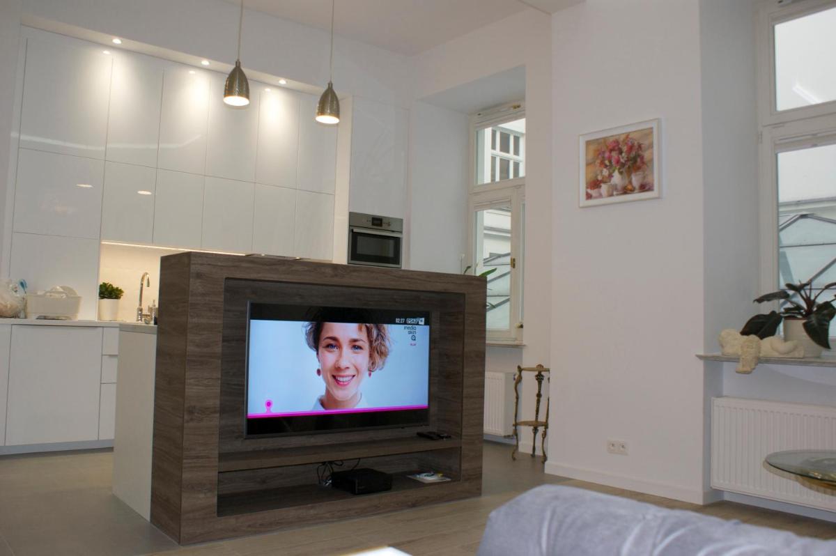 Lovely apartment- Poznanska 16 - Housity