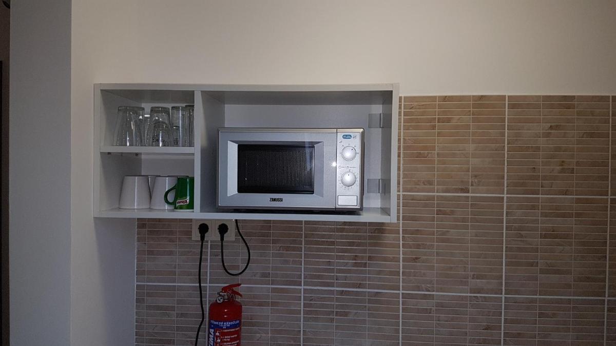 Poroszlay Apartman - Housity