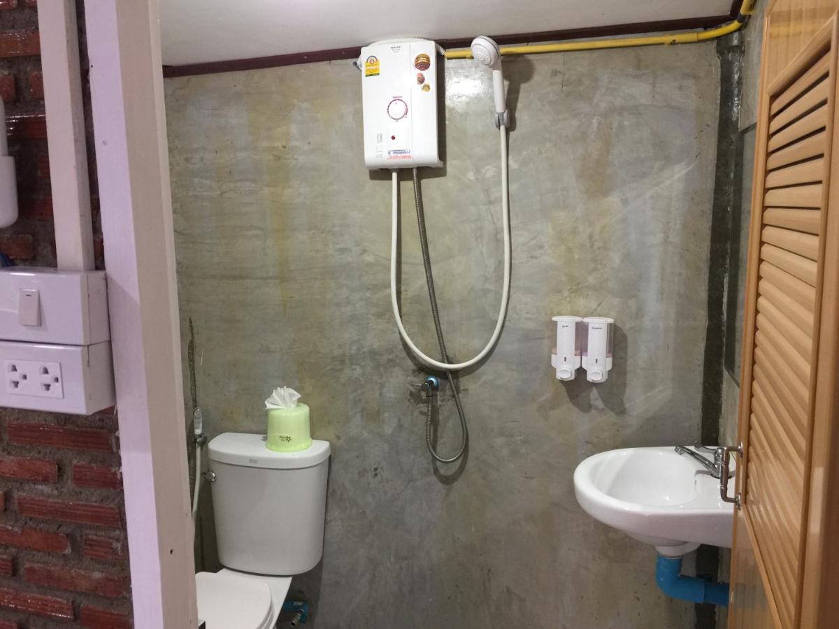 Baan Thung Home Stay - Housity