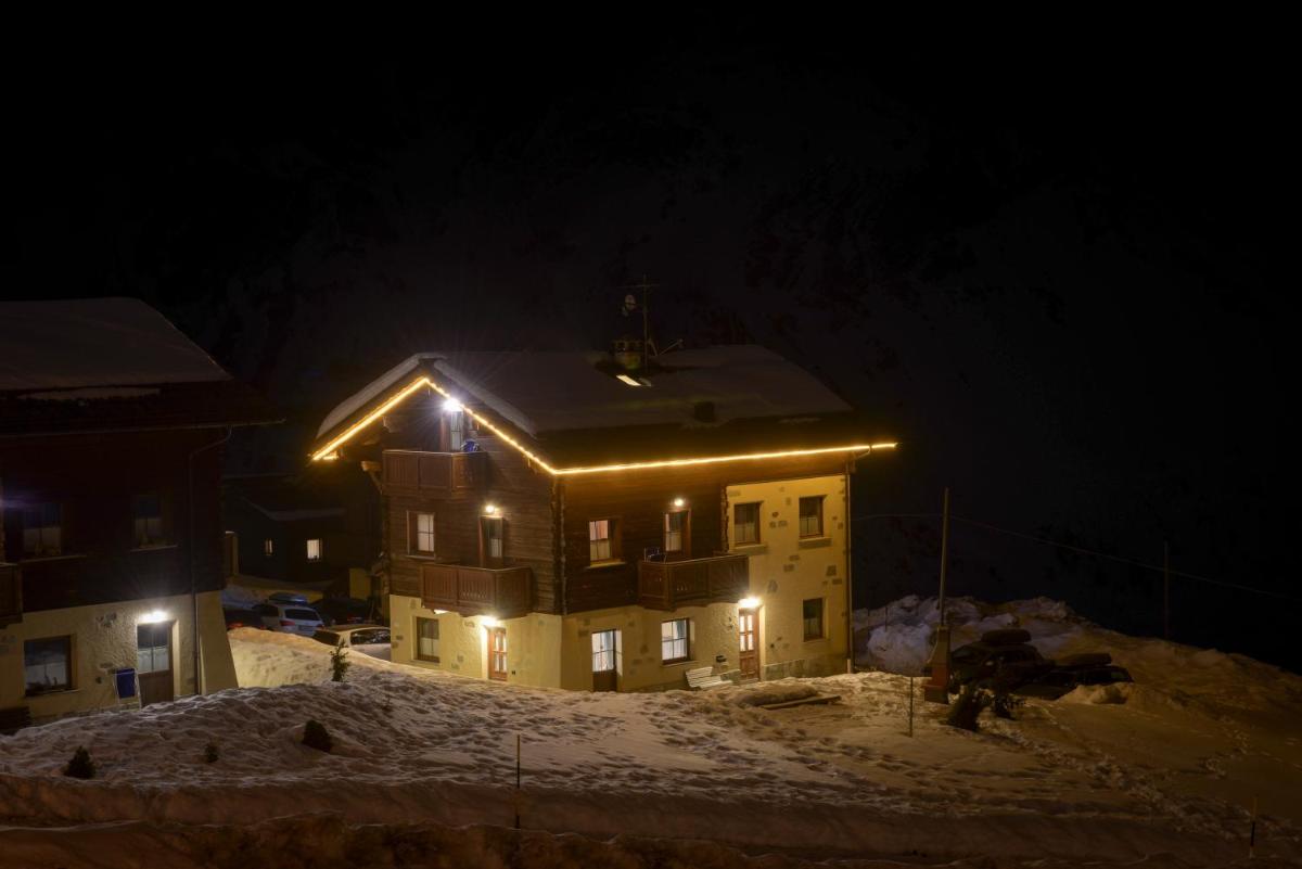 Chalet Li Baita Genny - Housity