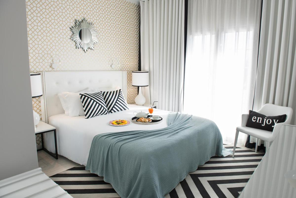 Hotel Cristal Marinha - Housity