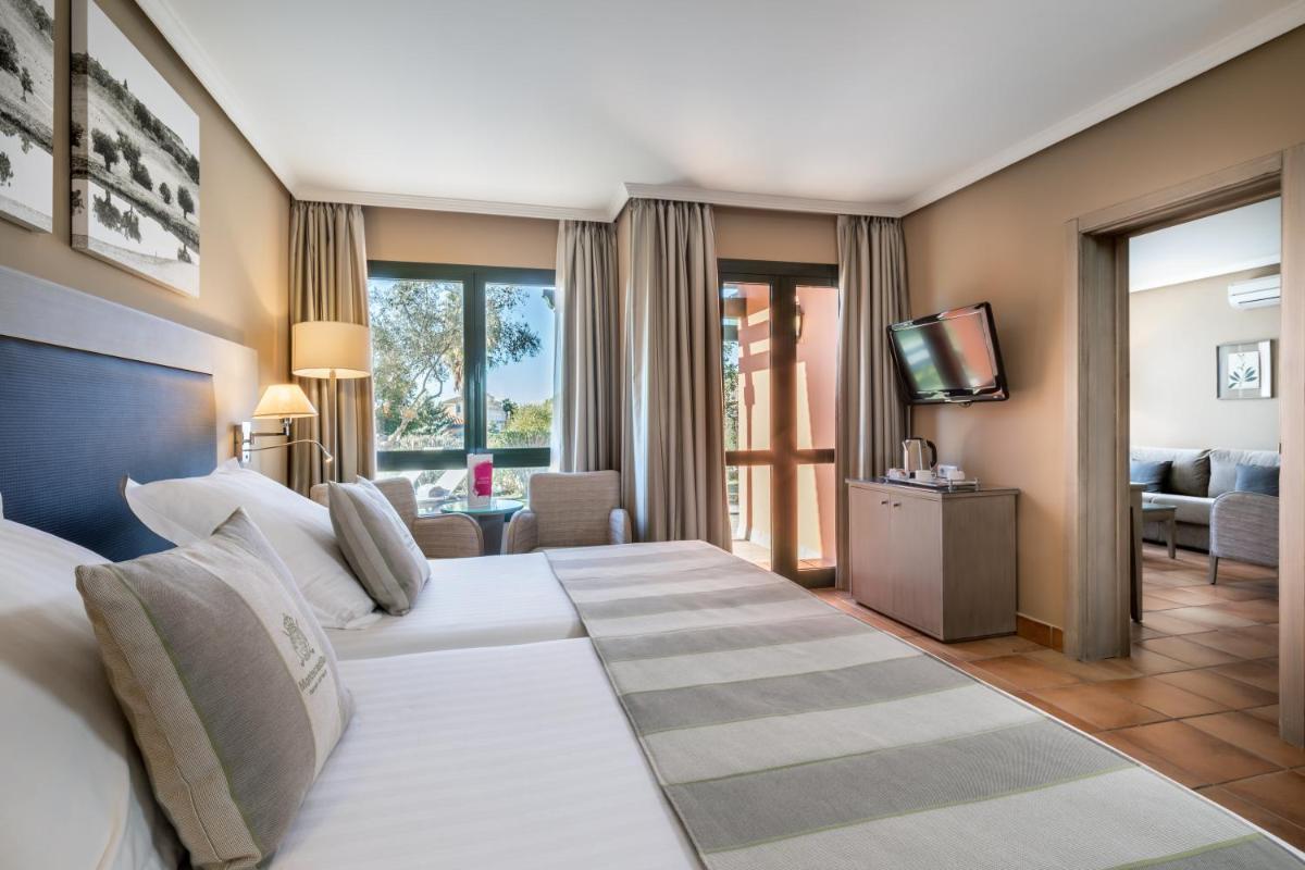 Una televisión o centro de entretenimiento en Barceló Montecastillo Golf