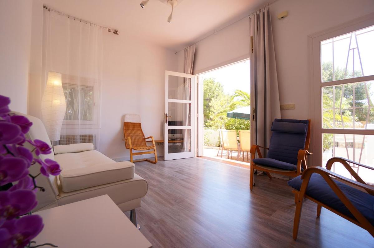 My little House in Moraira - Housity
