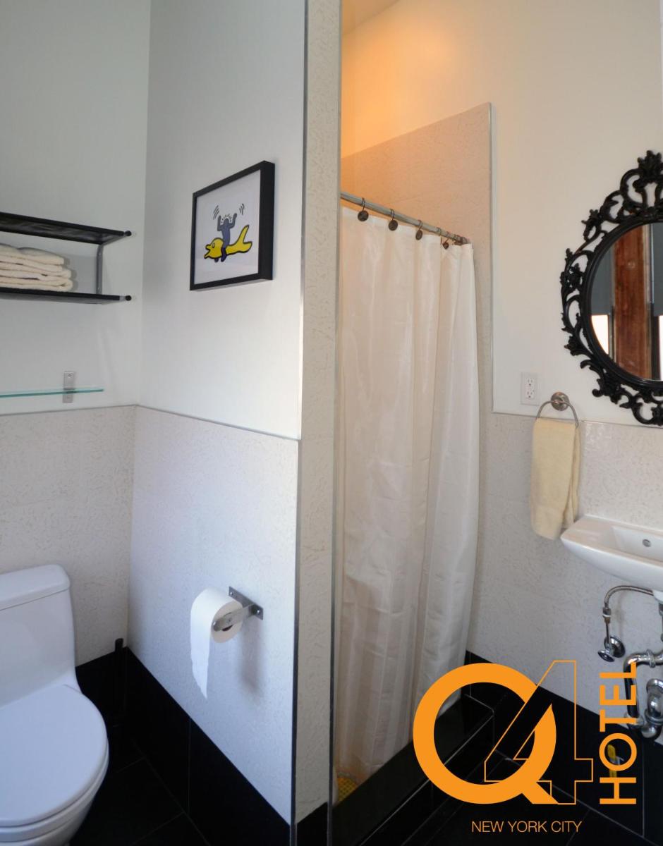 Q4 Hotel and Hostel - Housity