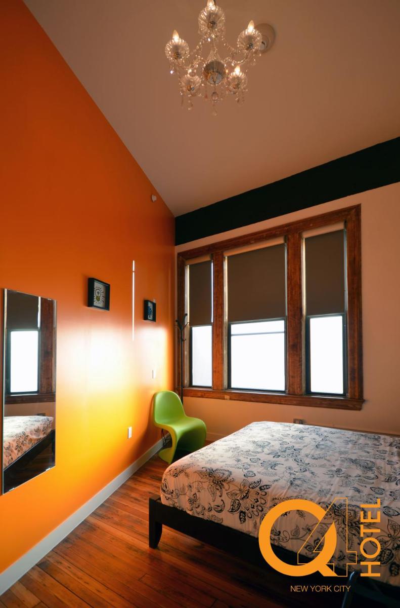 Q4 Hotel and Hostel - Housity