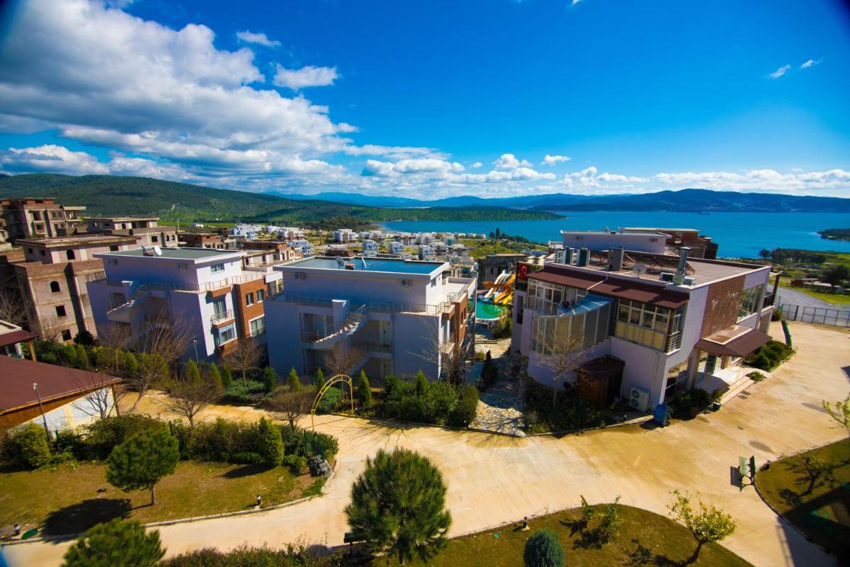 Bodrum Houses Family Apartments Milas Kiyikislacik - Housity