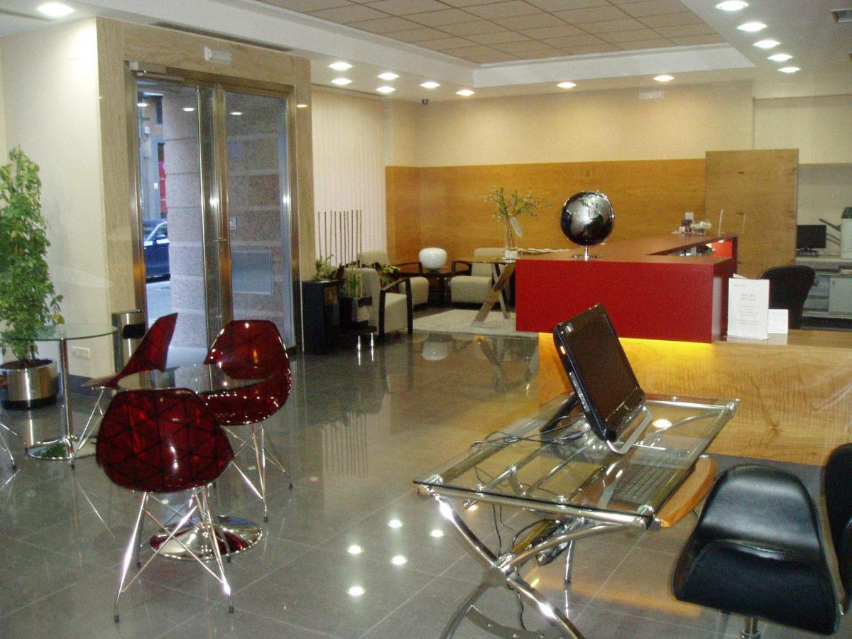 Hotel Condes de Haro - Housity