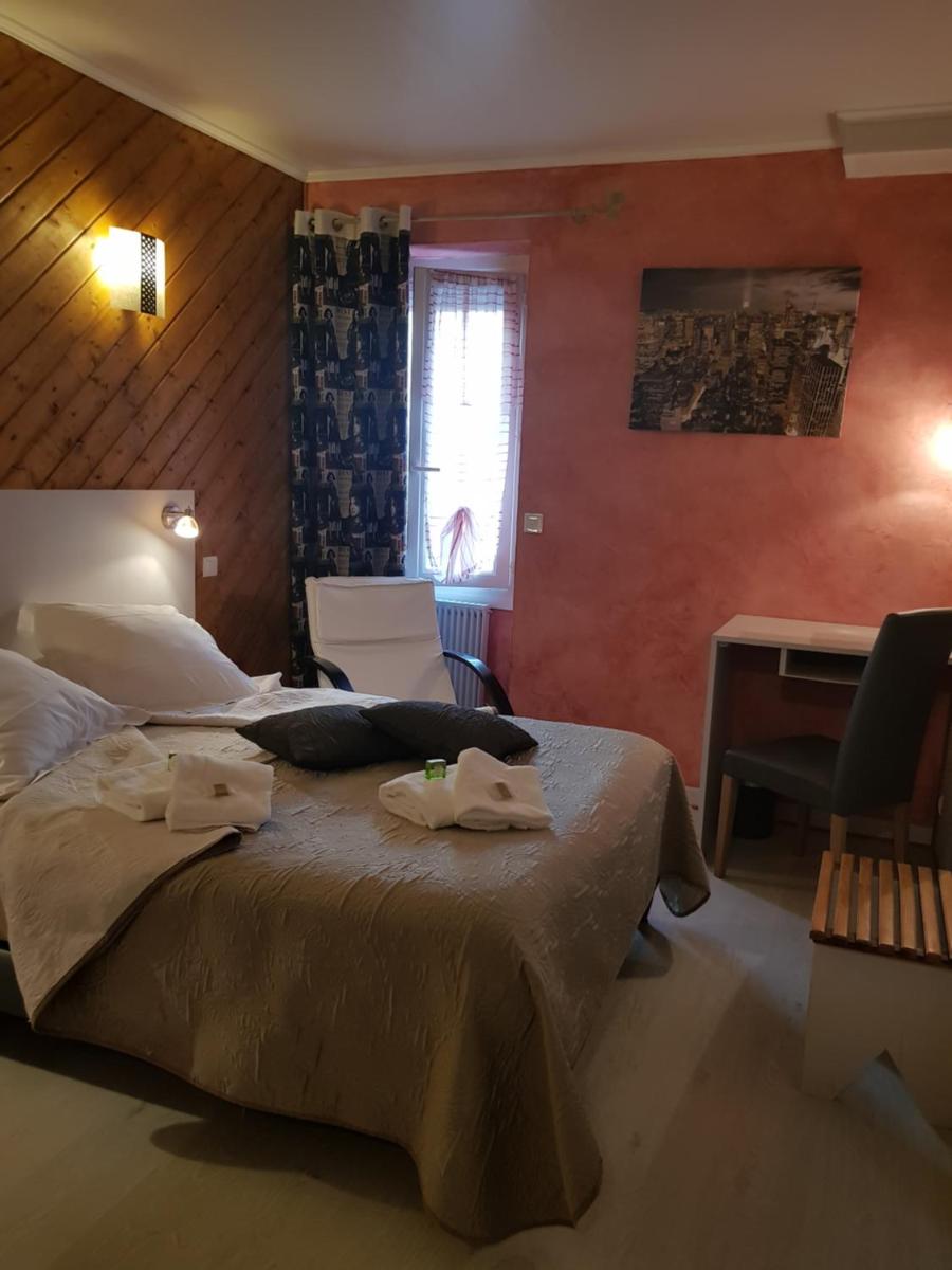 Logis hôtel restaurant les Carillons - Housity