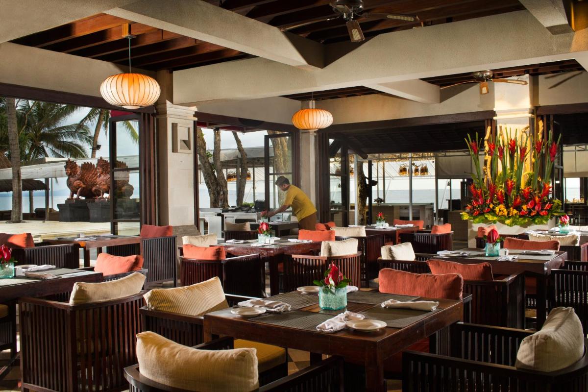 Puri Santrian Beach Resort And Spa - Housity