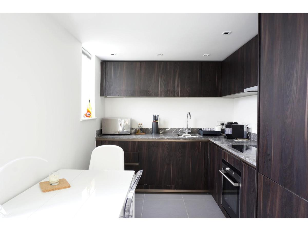 Modern, Spacious 2BR Flat in Oxford - Pass the Keys - Housity