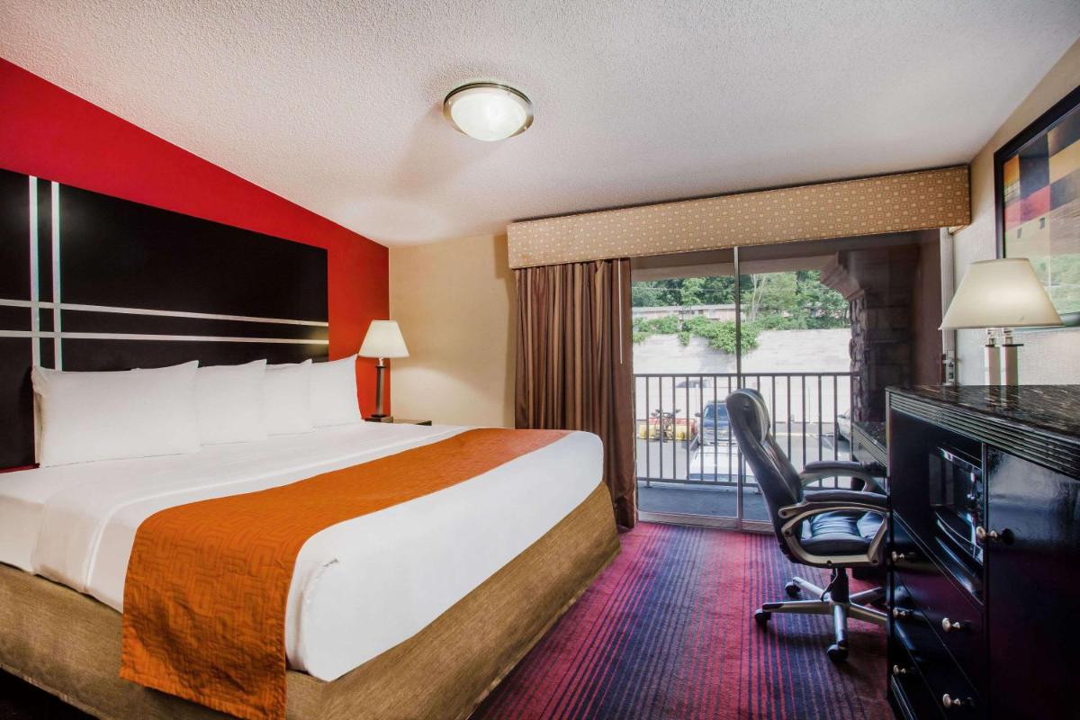 Howard Johnson by Wyndham North Plainfield - Housity