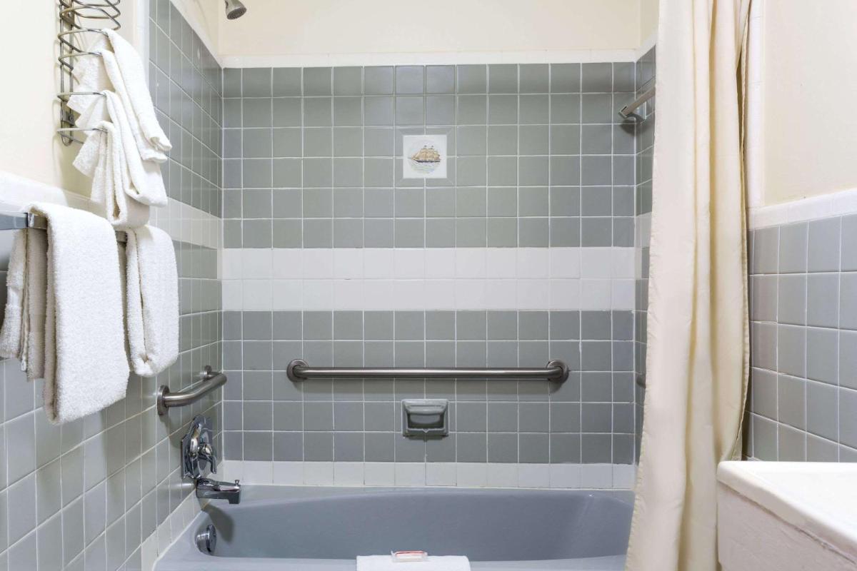 Knights Inn Galax - Housity