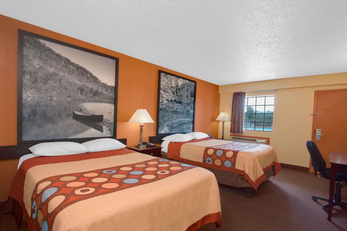 Super 8 by Wyndham Monticello AR - Housity