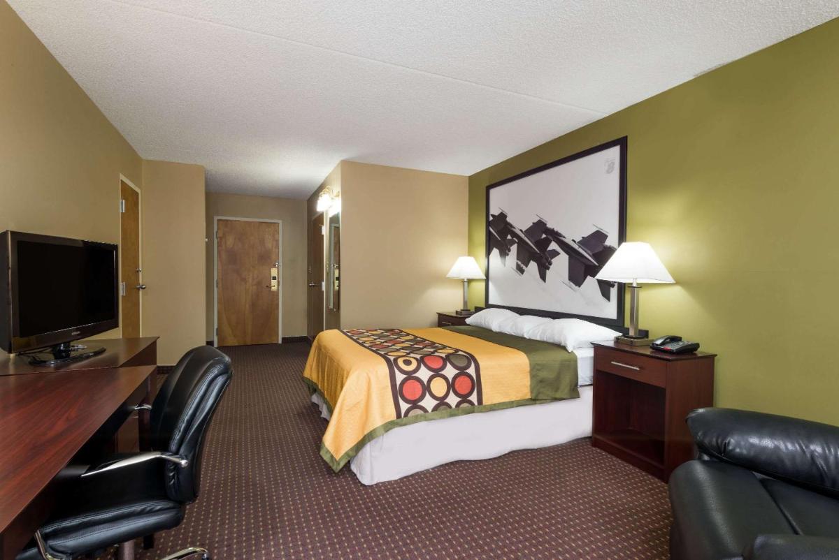 Suitetrails - Super 8 by Wyndham Miamisburg Dayton S Area OH