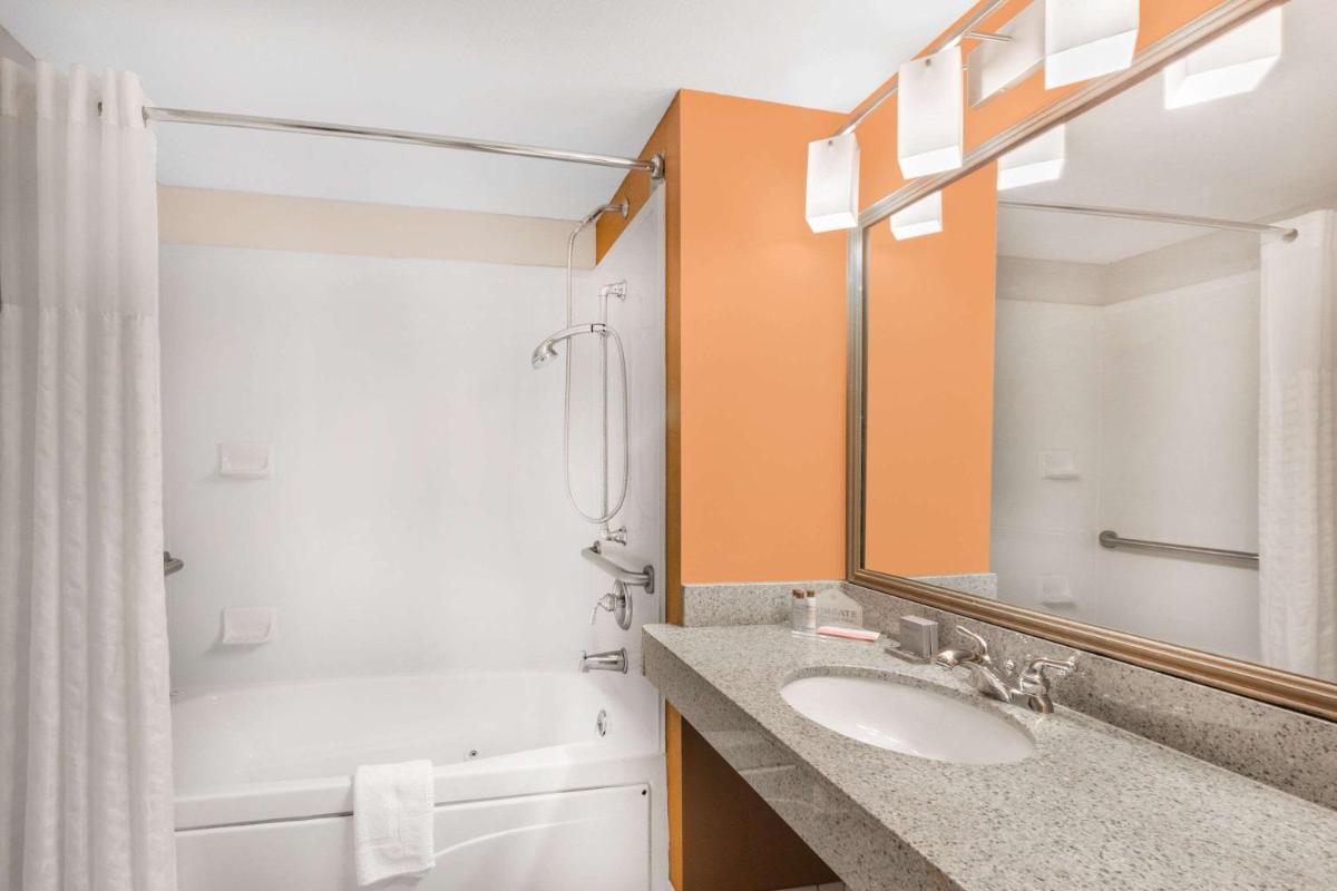 Wingate by Wyndham West Monroe - Housity