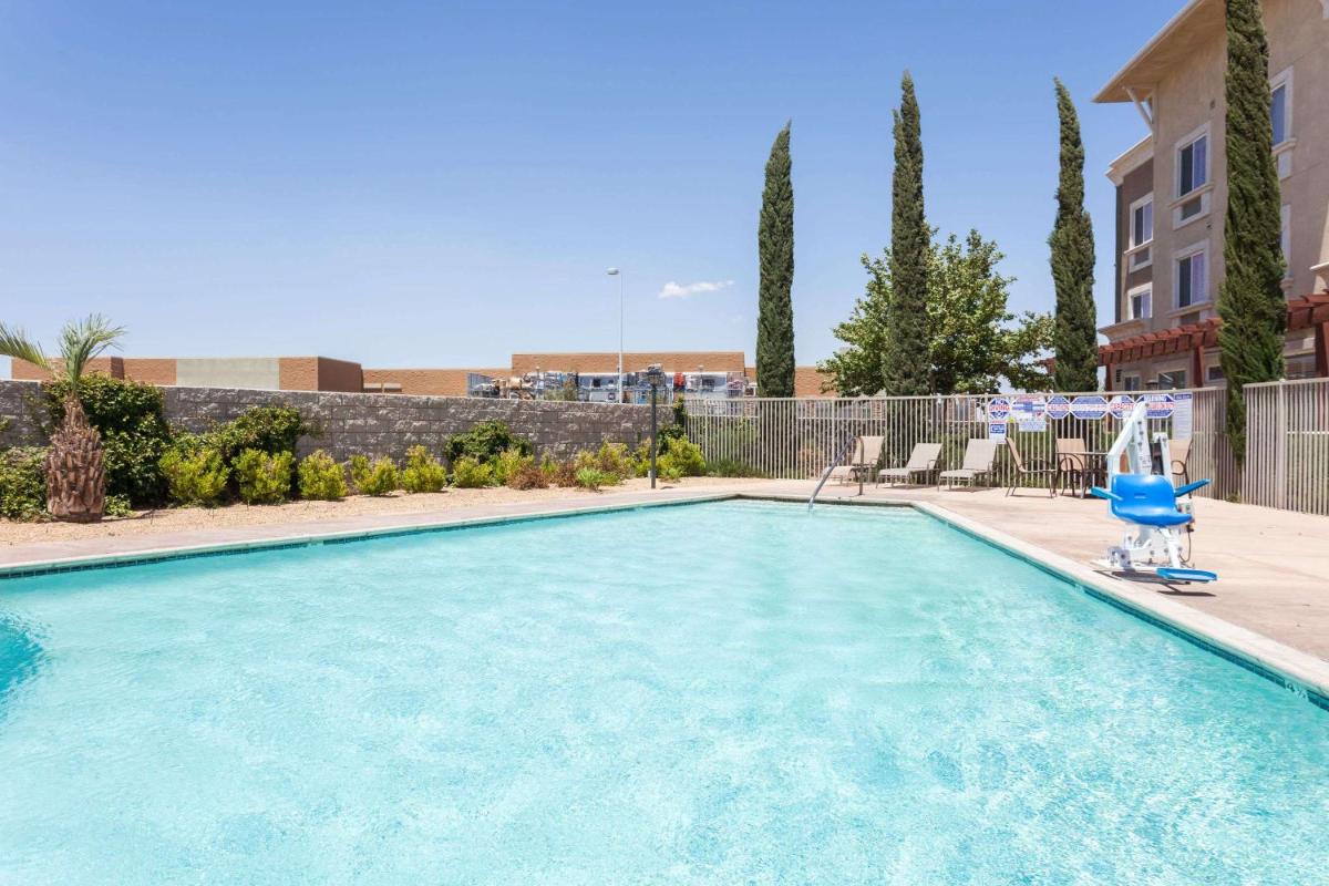 Hawthorn Suites - Housity