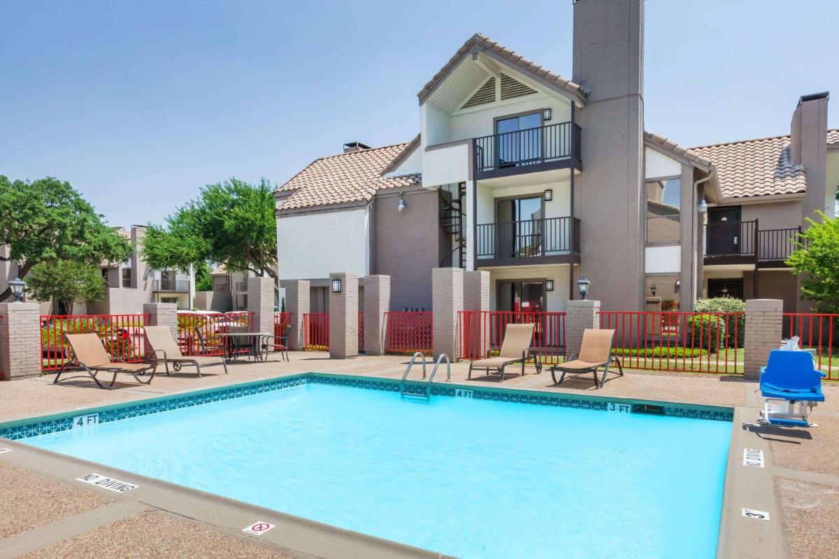 Hawthorn Suites Dallas Love Field - Housity