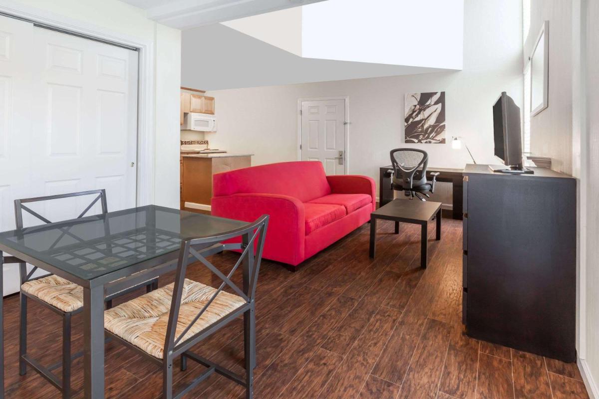 Hawthorn Suites Dallas Love Field - Housity