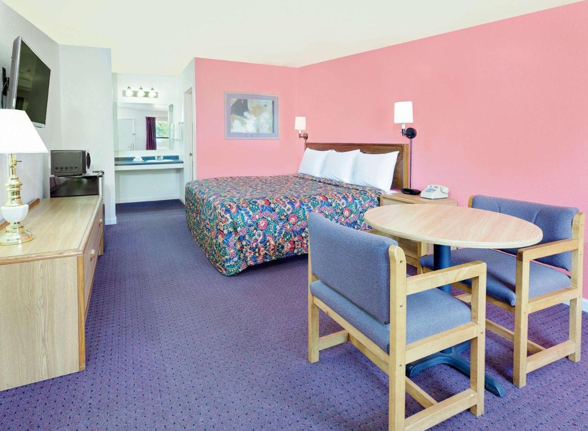 Knights Inn Muskogee - Housity
