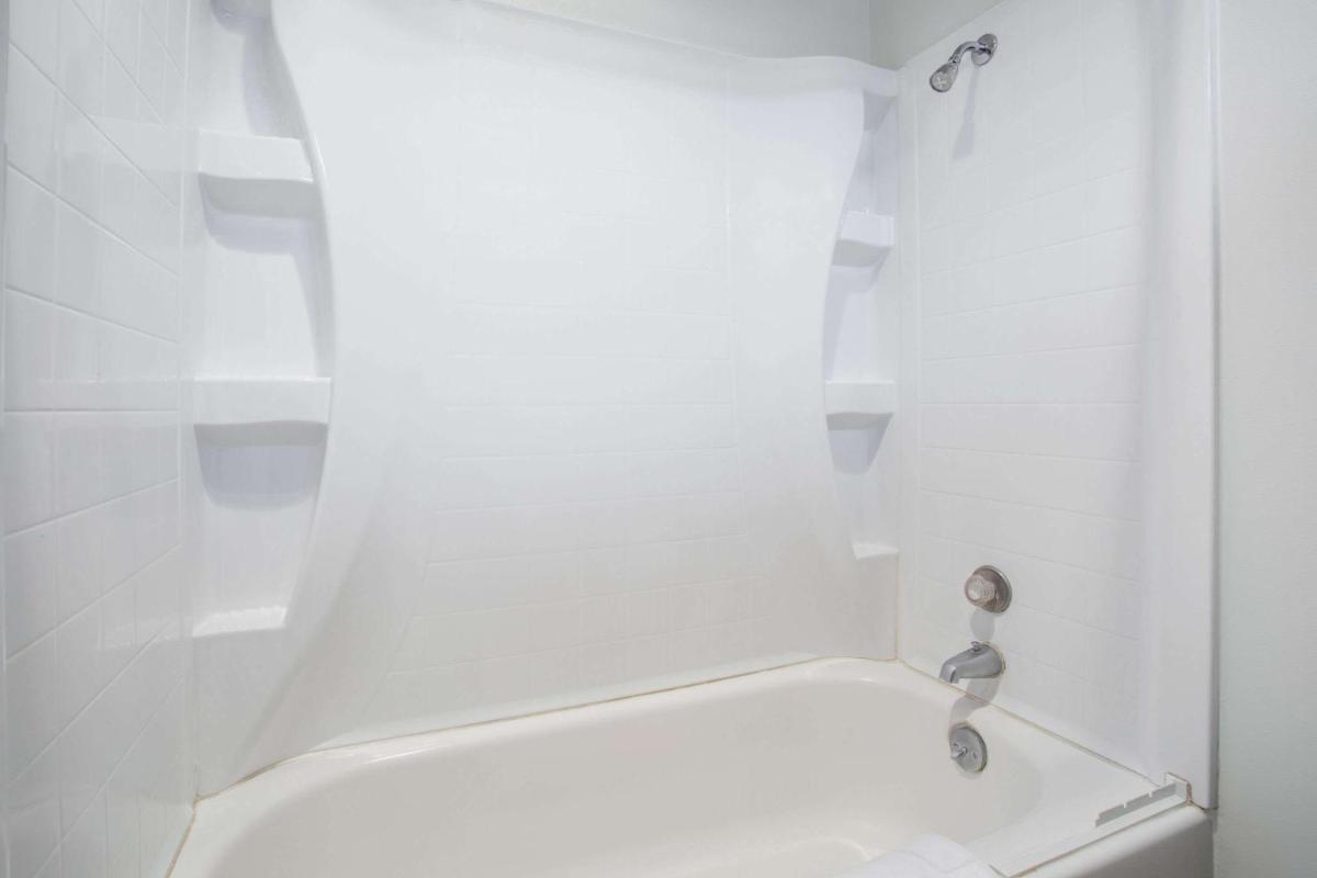 Knights Inn Boardman - Housity