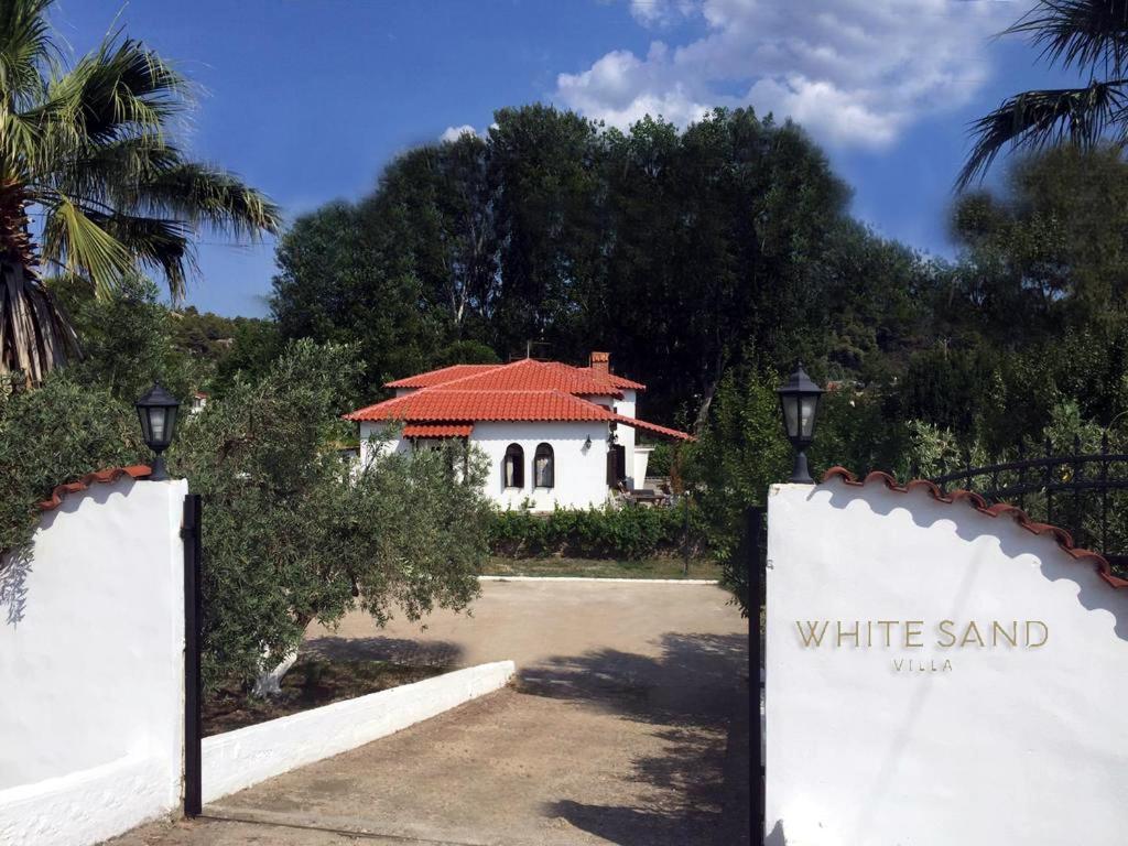 White Sand Villa Koviou beach Nikiti - Housity
