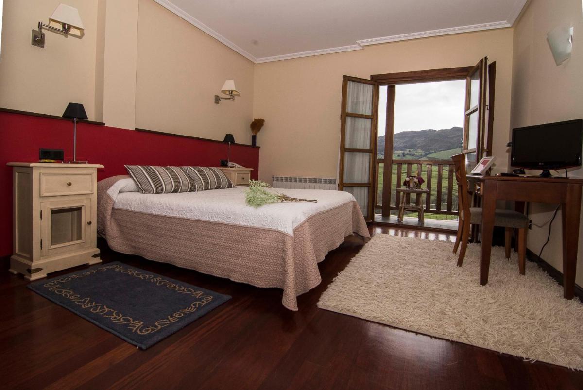 Hotel Puerta Del Oriente - Housity