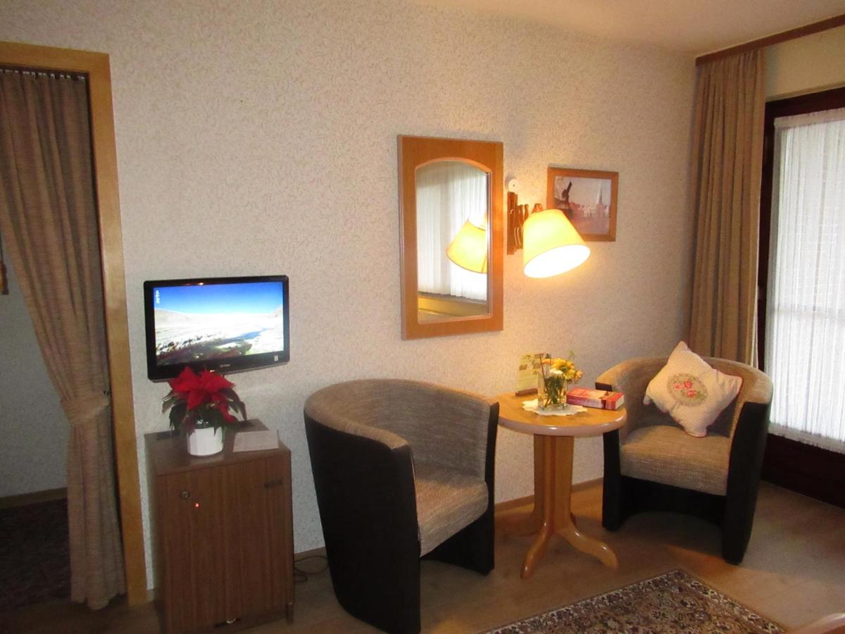Land-gut-Hotel Landhaus Heidehof - Housity