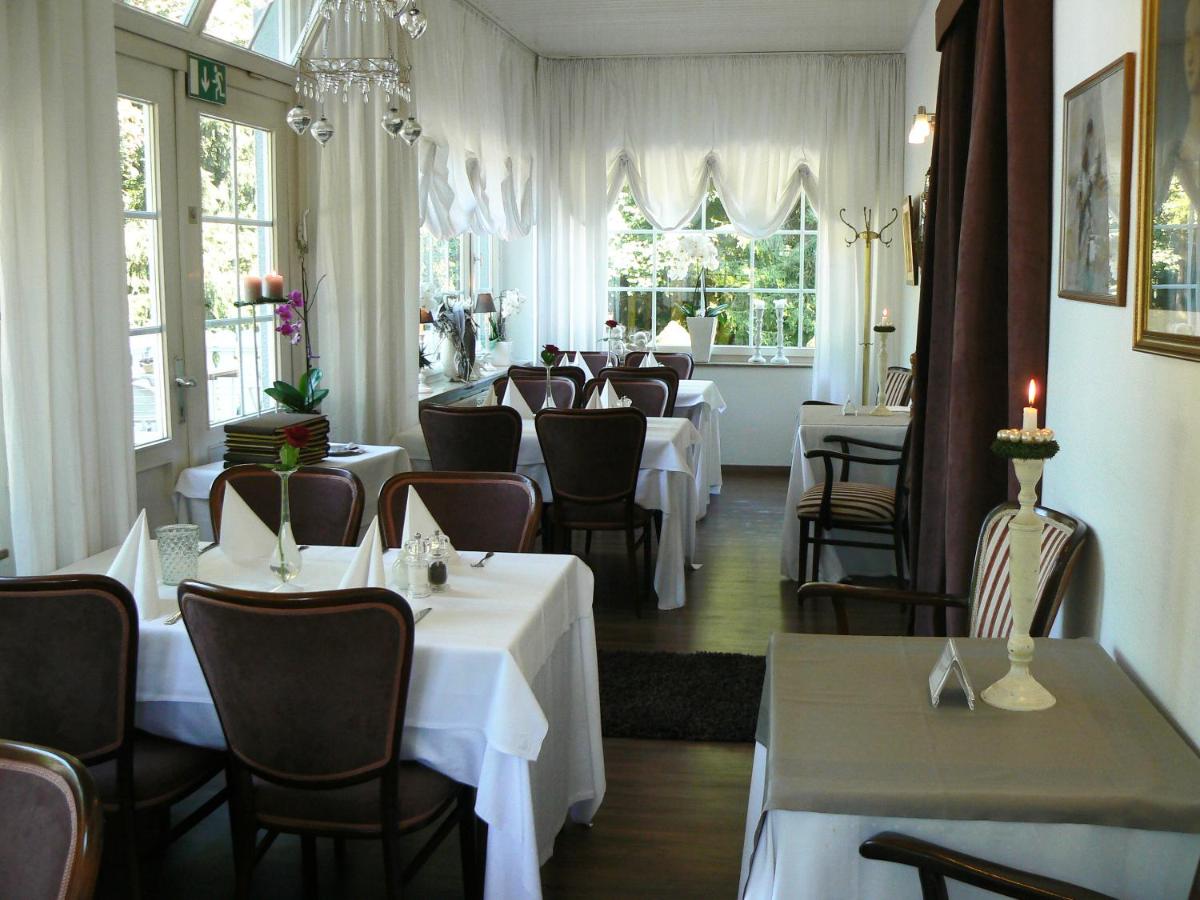Waldhotel 