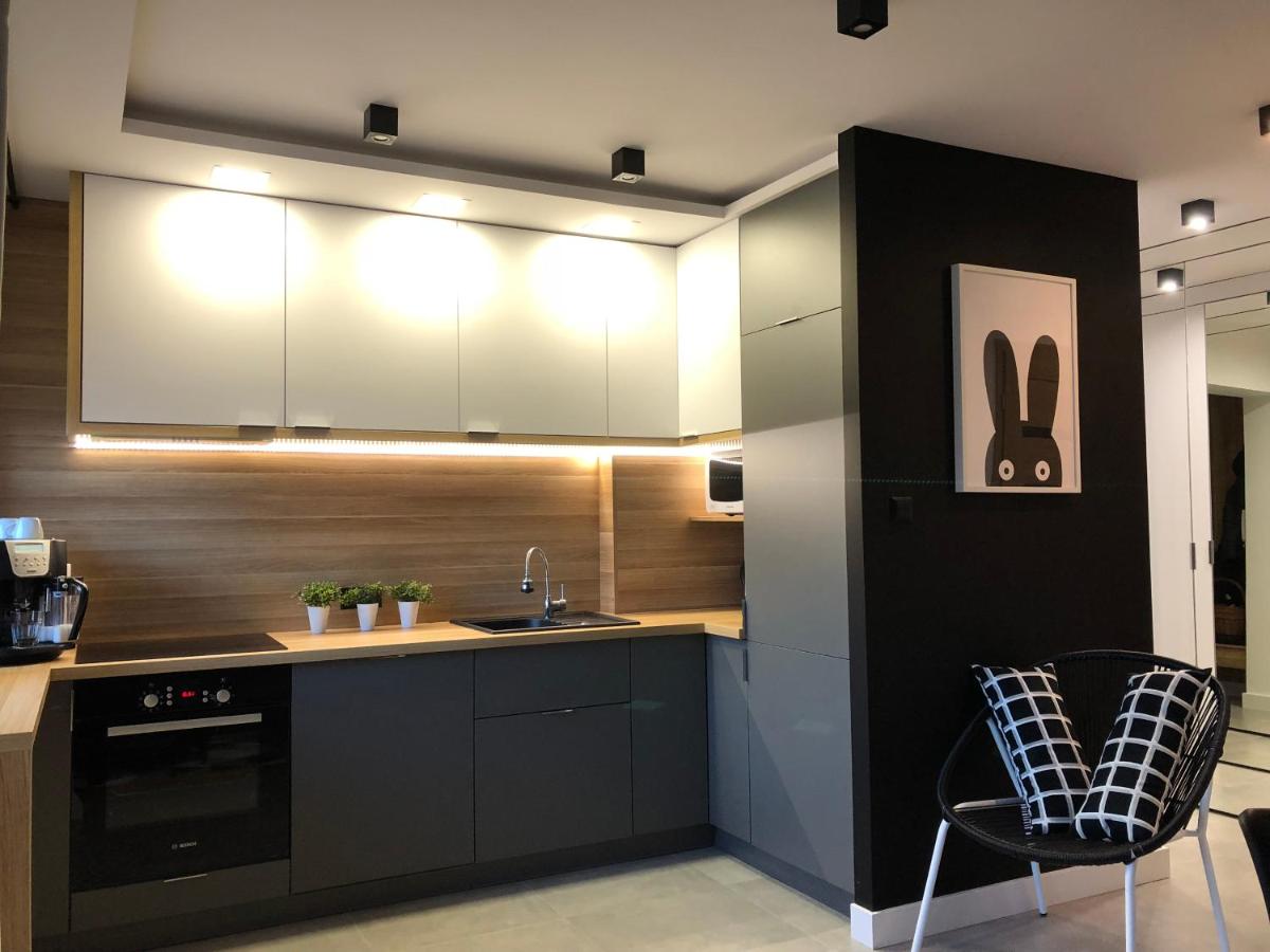 Family & Business Sauna Apartments Rynek Centrum Downtown - 2 Bedroom with Private Sauna, Balcony, Parking - Housity