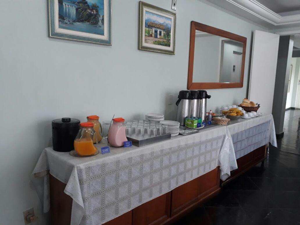 San Marino Hotel - Housity