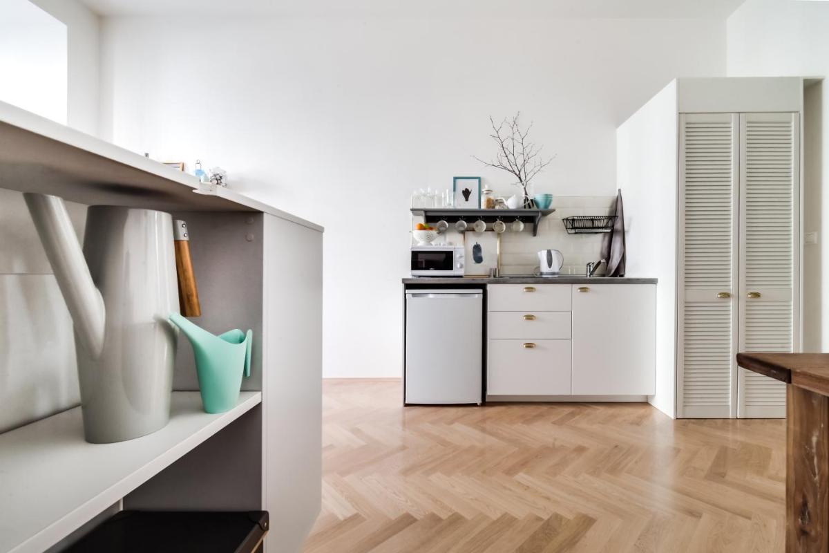 Trendy Local Apartment - Housity