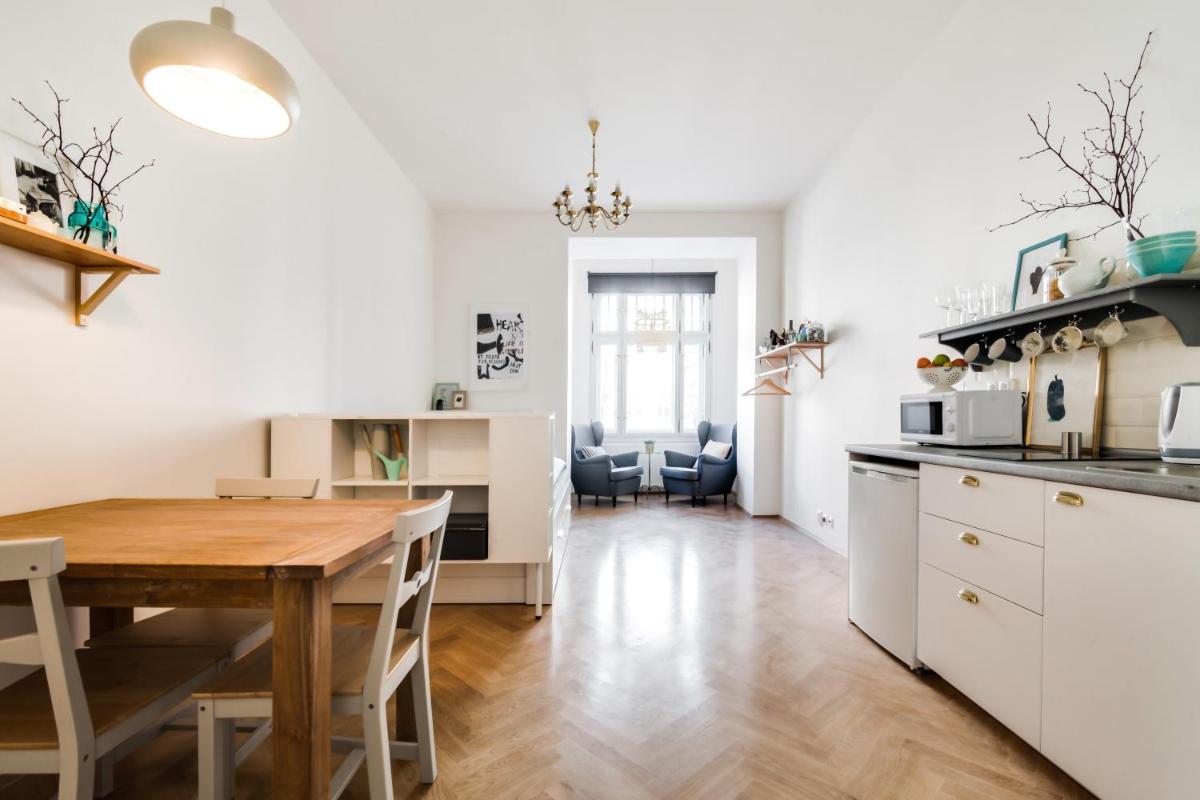 Trendy Local Apartment - Hizvo