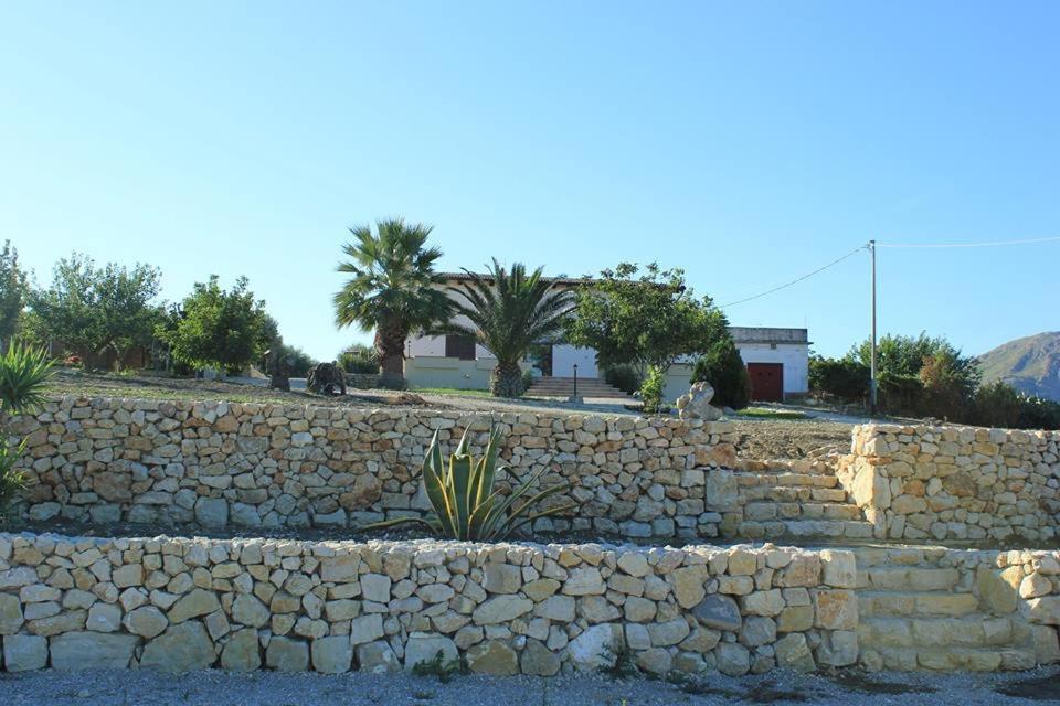 El Bait - Housity