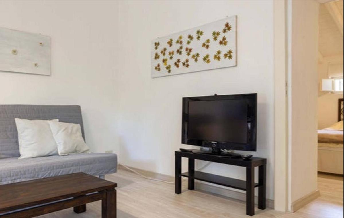 Pietra dell'Etna - Housity
