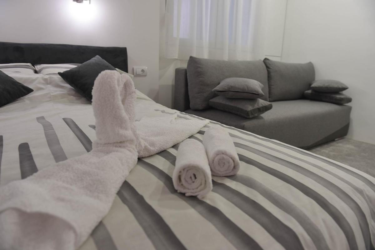 Apartment Centar - Housity