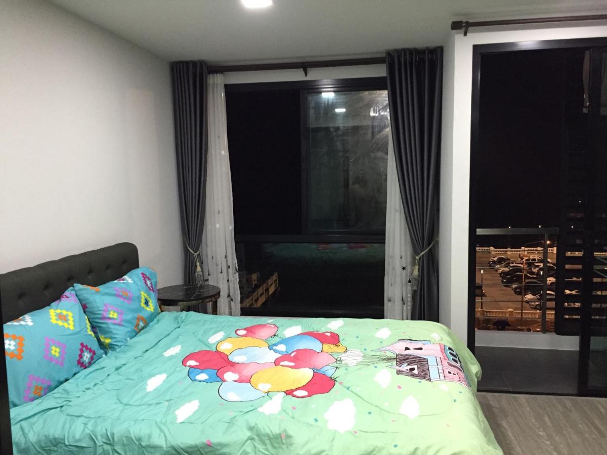 The High One Condo B - Housity