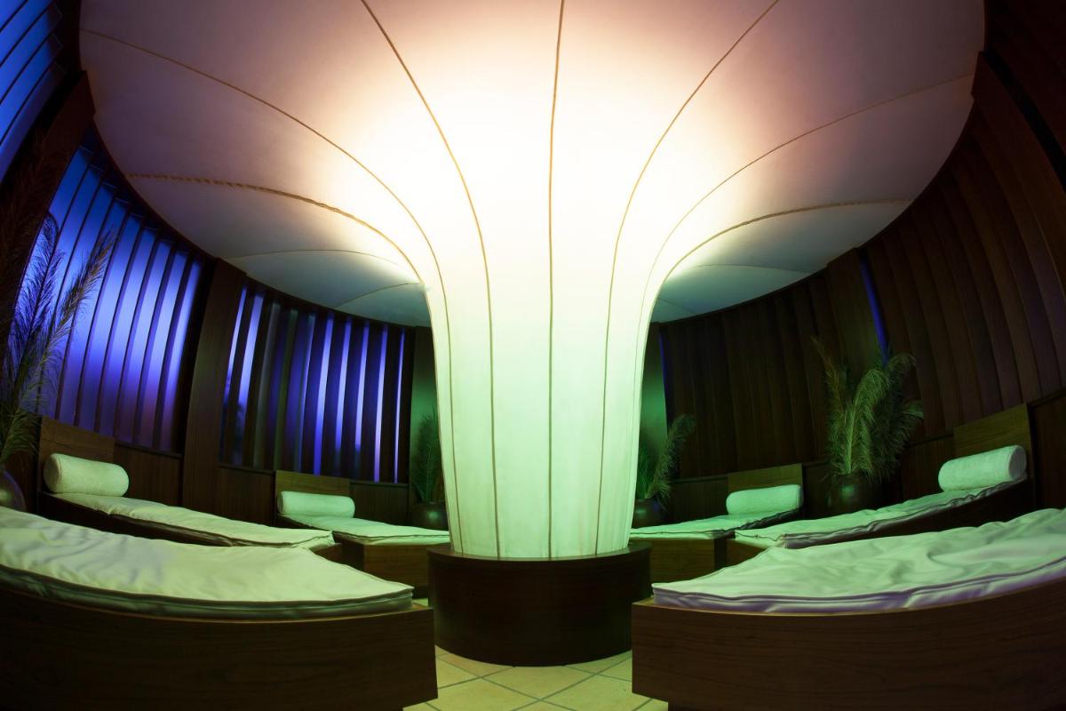Imagen de la galería de Bull Escorial & SPA, en Playa del Inglés