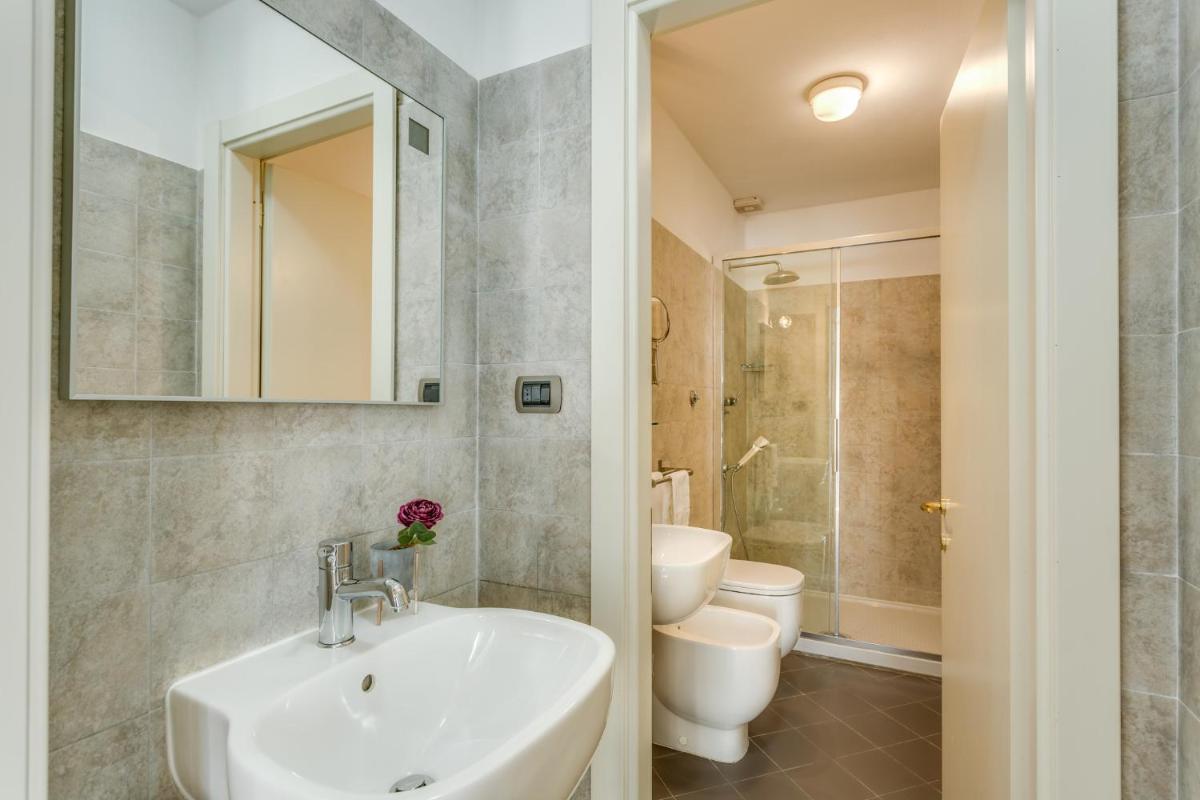 Suitetrails - Apartments Florence - Luna Chic
